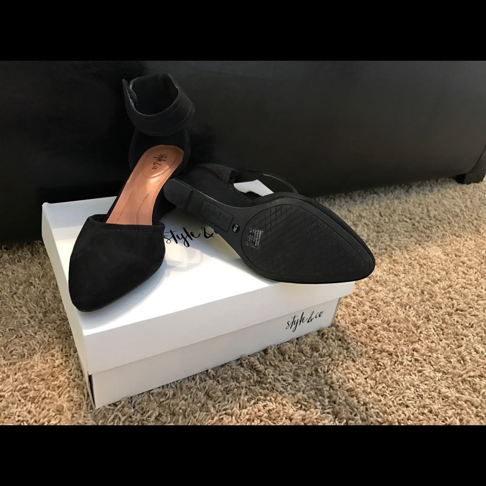 Shoes - Picture 2 of 2